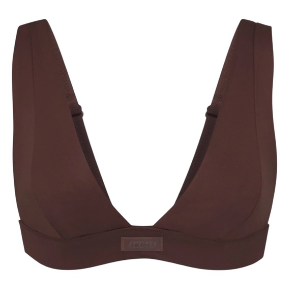 Skims Recycled Swim Plunge Bikini Top in Cocoa - Picture 4 of 9